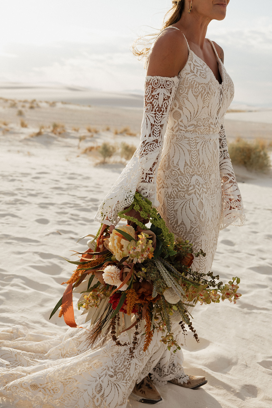 bride poses in the white sands national park