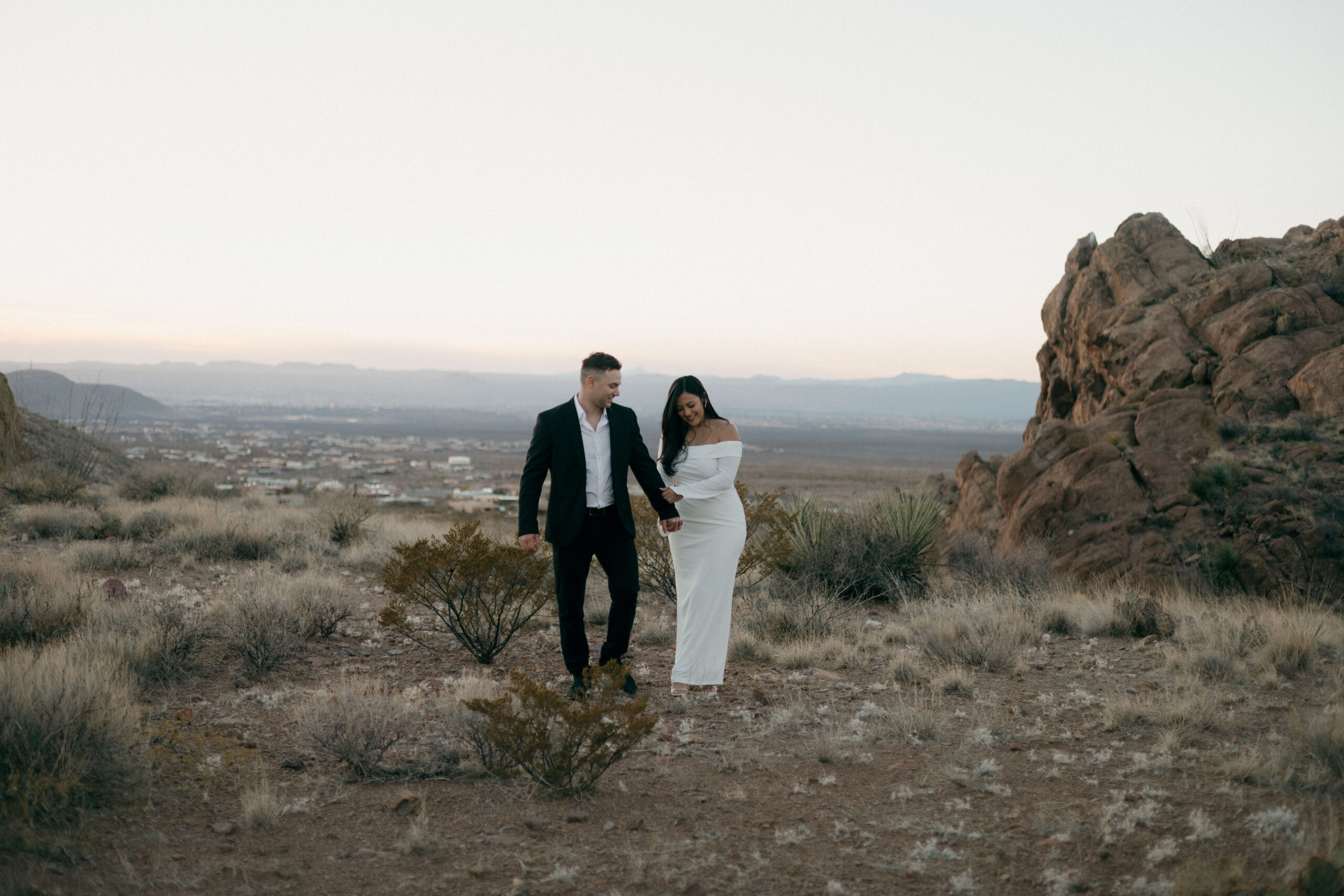 what to wear to your engagement photoshoot